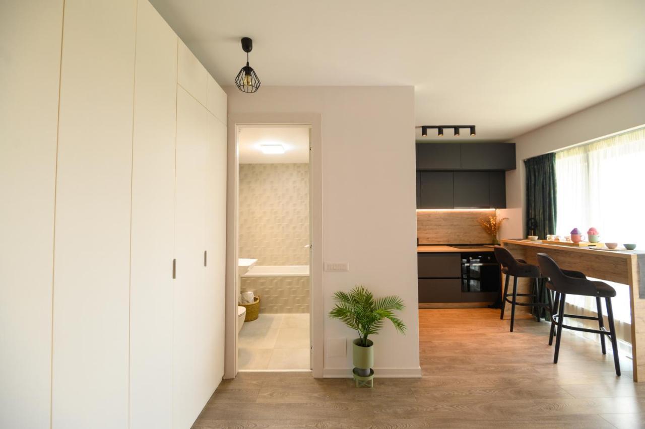North Twin Apartamento Bucareste Exterior foto